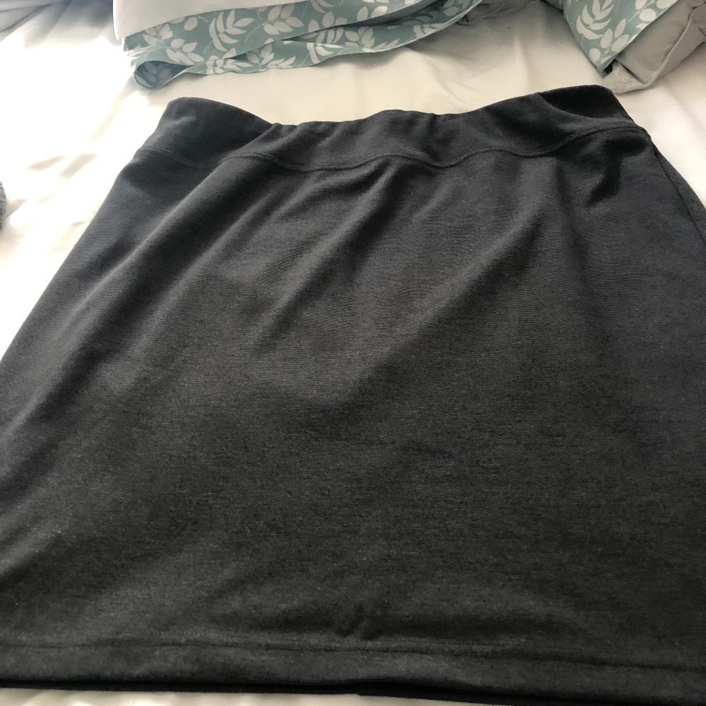 Grey elastic waist skirt